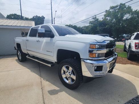 Used 2017 Chevrolet Silverado 2500 LTZ w/ Duramax Plus Package AWD/4WD image 3
