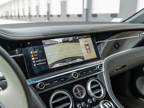 Used 2024 Bentley Continental GT V8 image 37