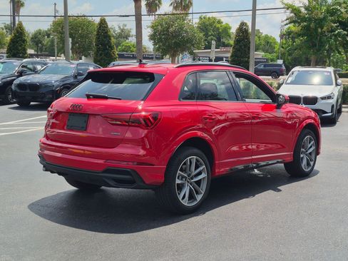 Used 2024 Audi Q3 2.0T Premium w/ Convenience Package AWD/4WD image 9