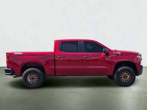 Used 2022 Chevrolet Silverado 1500 Custom Trail Boss w/ Safety Confidence Package AWD/4WD image 7