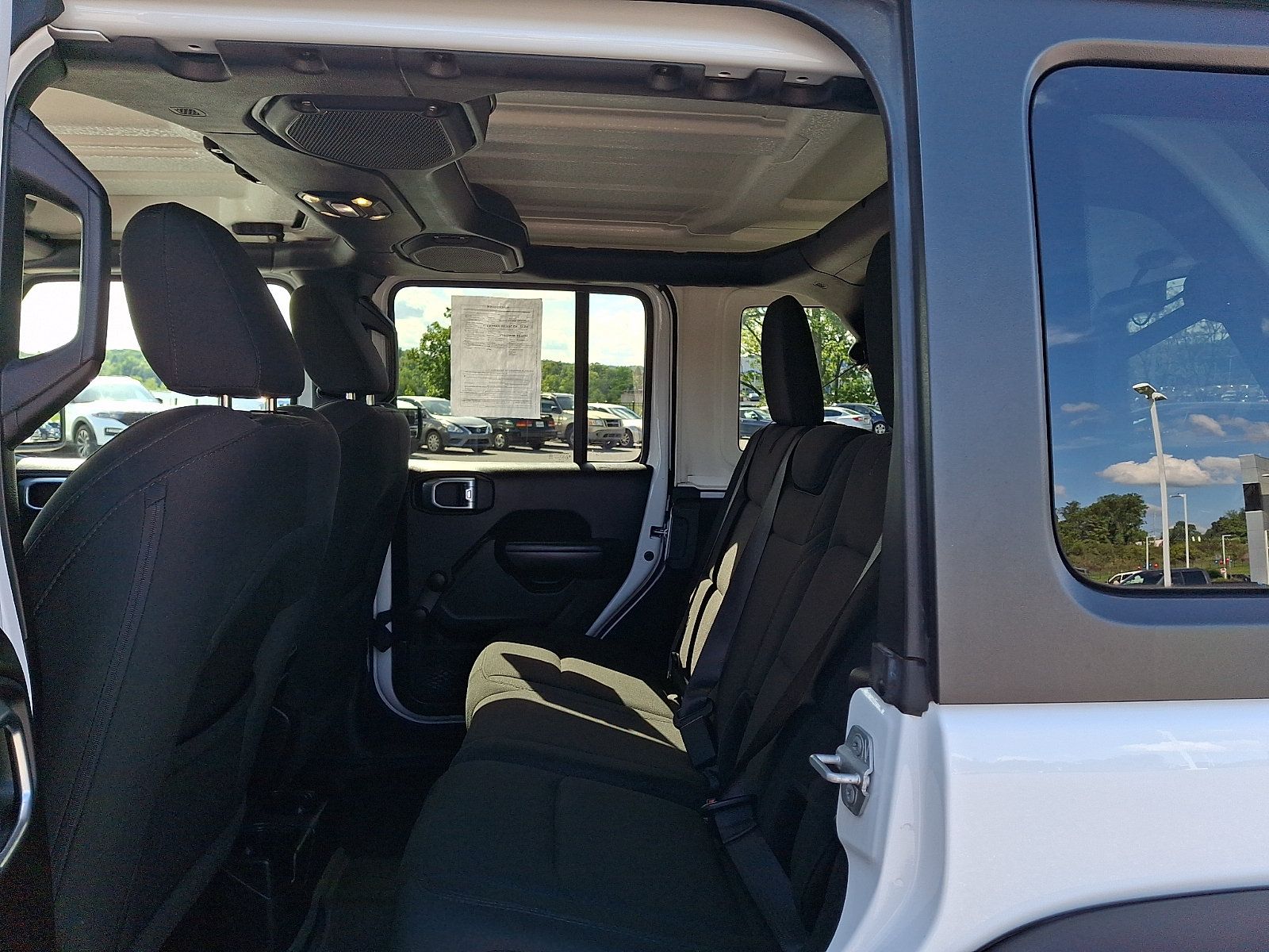 Used 2019 Jeep Wrangler Unlimited Sport AWD/4WD image 11