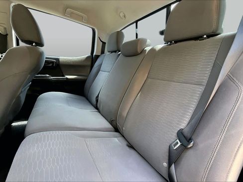 Used 2017 Toyota Tacoma SR w/ SR Convenience Package RWD image 21