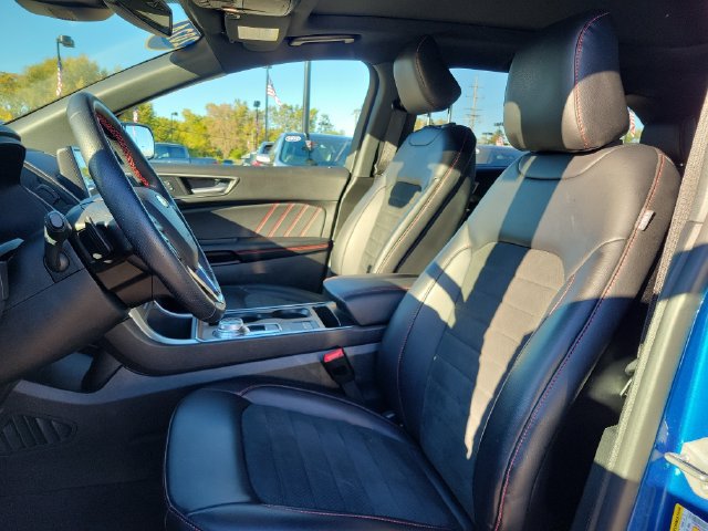 Certified 2024 Ford Edge ST-Line w/ Class II Trailer Tow Package AWD/4WD image 9
