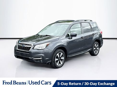 Used 2017 Subaru Forester 2.5i Premium image 3