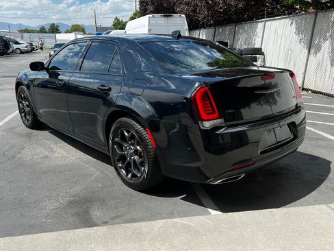 Used 2022 Chrysler 300 Touring L AWD/4WD image 5