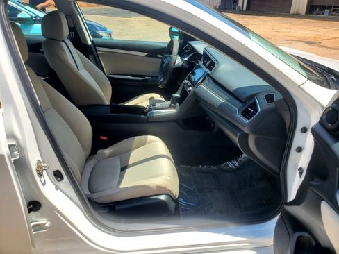 Used 2016 Honda Civic EX image 4
