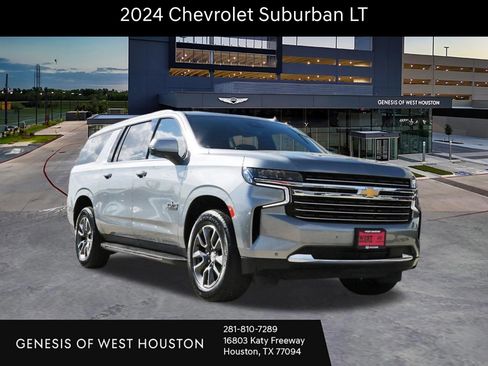 Used 2024 Chevrolet Suburban LT w/ Luxury Package image 1