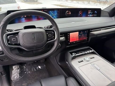 New 2026 Lincoln Navigator Reserve w/ Jet Appearance Package AWD/4WD image 14