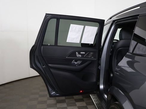 Used 2022 Mercedes-Benz GLS 450 4MATIC w/ AMG Line Exterior image 27