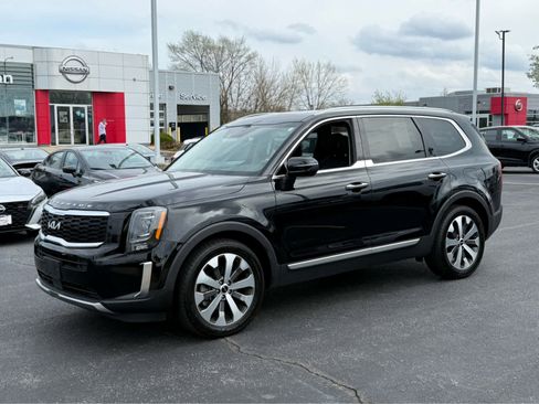 Used 2022 Kia Telluride S image 3