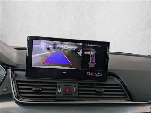 Certified 2025 Audi Q5 2.0T Premium image 13