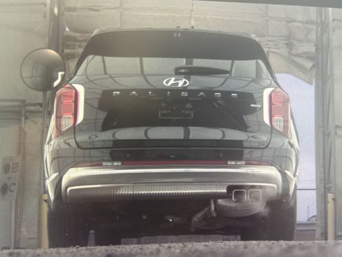 Used 2023 Hyundai Palisade Calligraphy AWD/4WD image 9