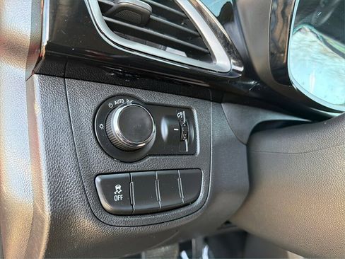 Used 2022 Chevrolet Spark LT image 17