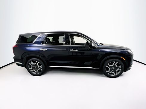 Used 2023 Hyundai Palisade Limited w/ Winter Package AWD/4WD image 4