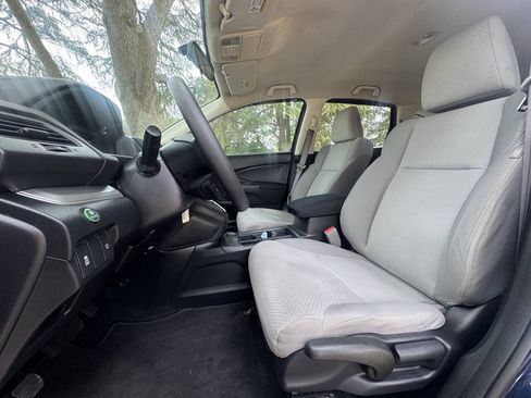 Used 2016 Honda CR-V SE image 12