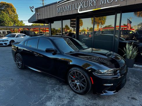 Used 2017 Dodge Charger R/T Scat Pack RWD image 4
