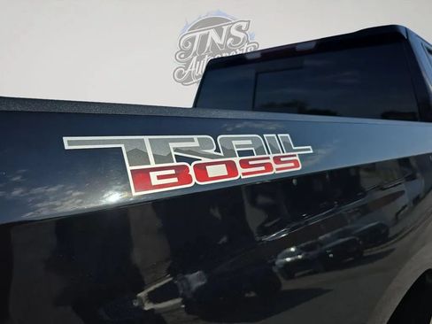 Used 2021 Chevrolet Silverado 1500 LT Trail Boss w/ Convenience Package II AWD/4WD image 43