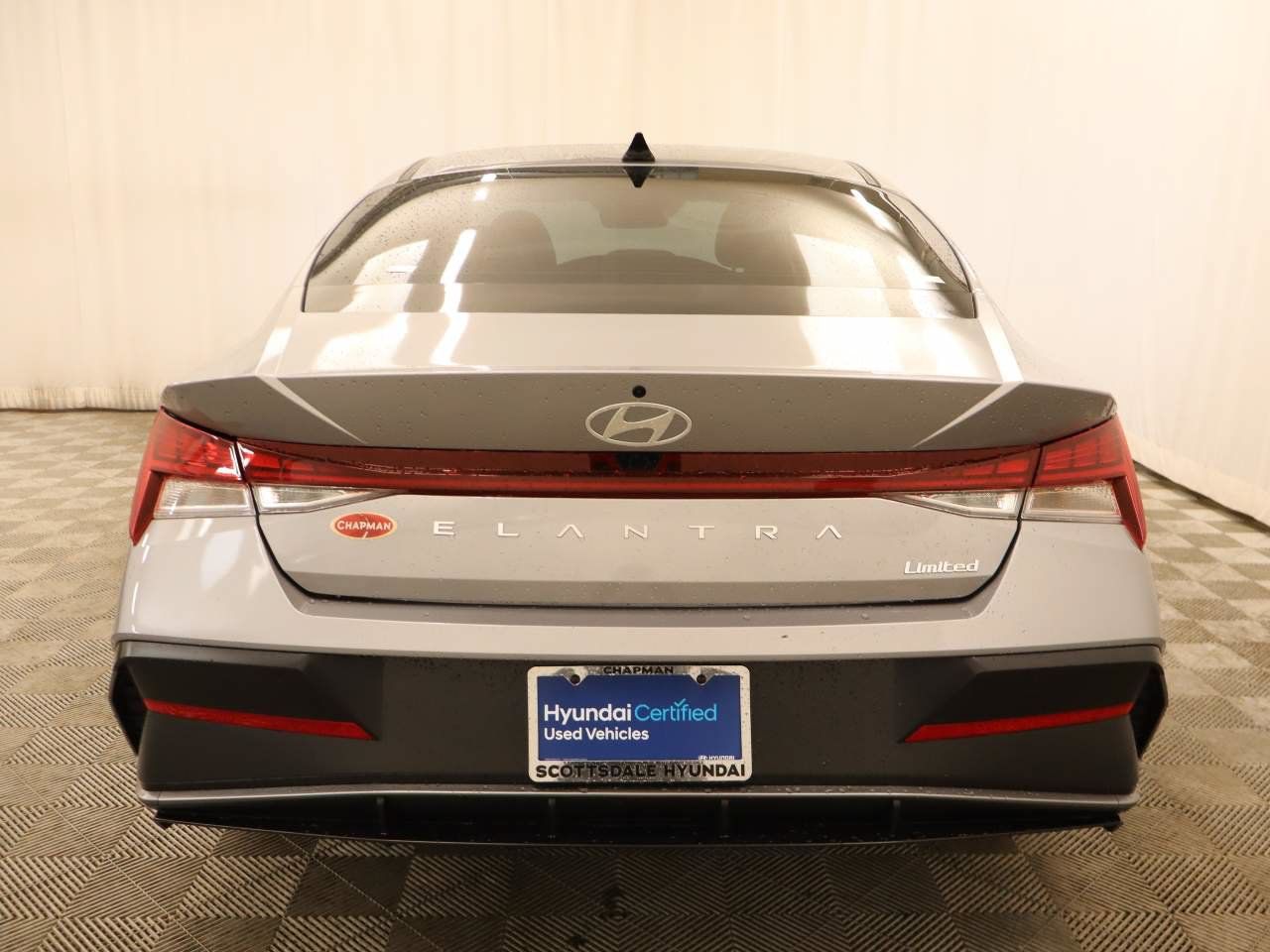 Used 2026 Hyundai Elantra Limited FWD image 6