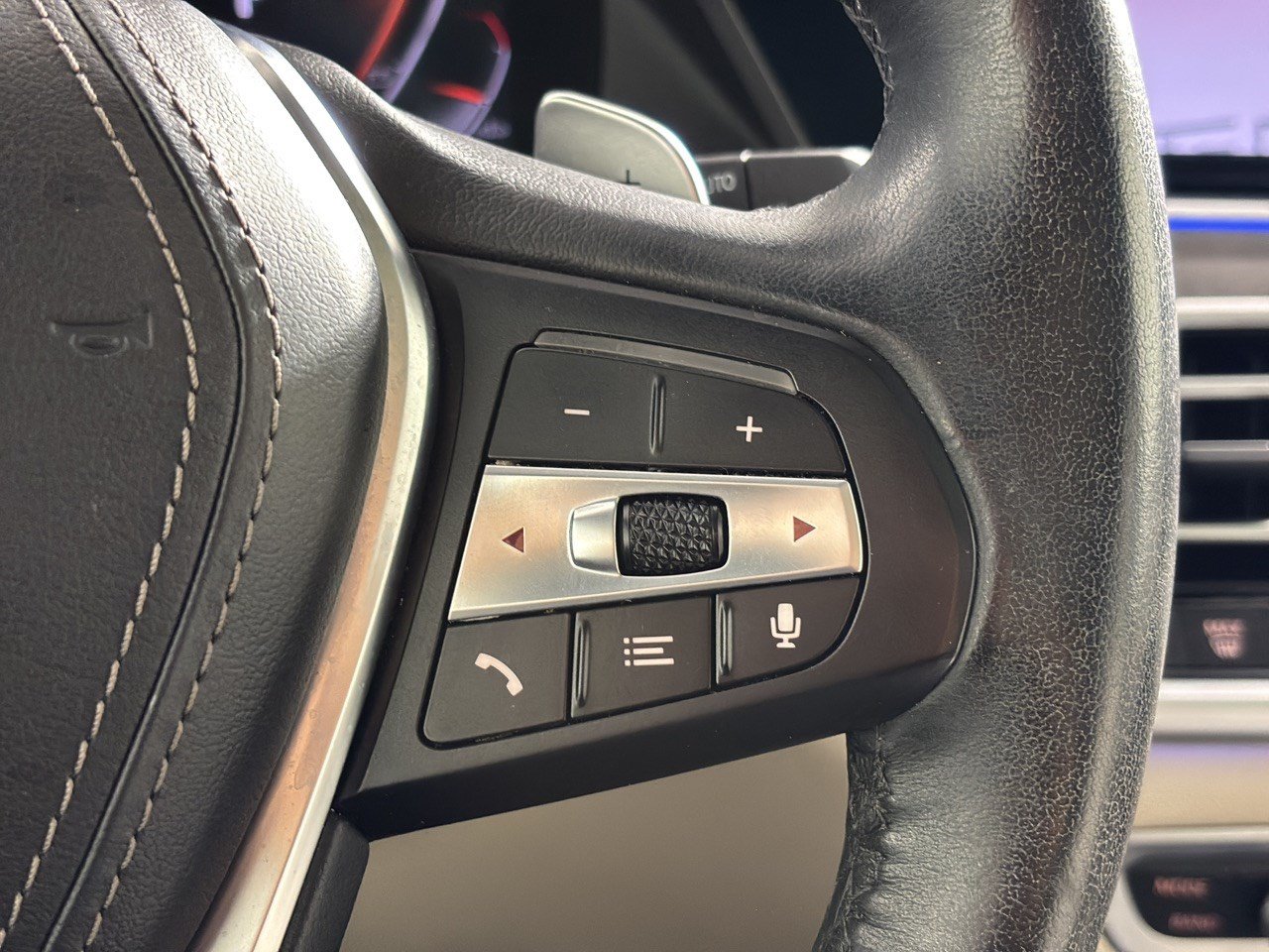 Used 2022 BMW X5 sDrive40i w/ Executive Package RWD image 19