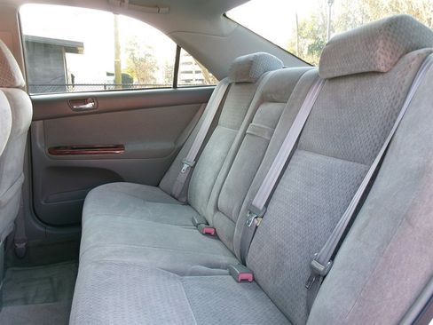 Used 2002 Toyota Camry XLE image 32