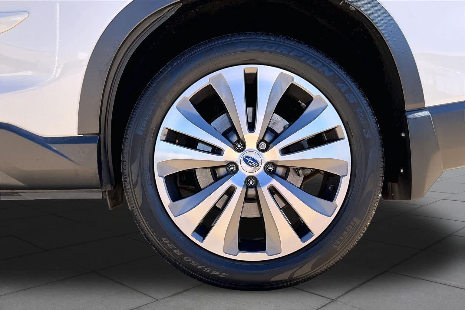 Used 2021 Subaru Ascent Limited AWD/4WD image 11