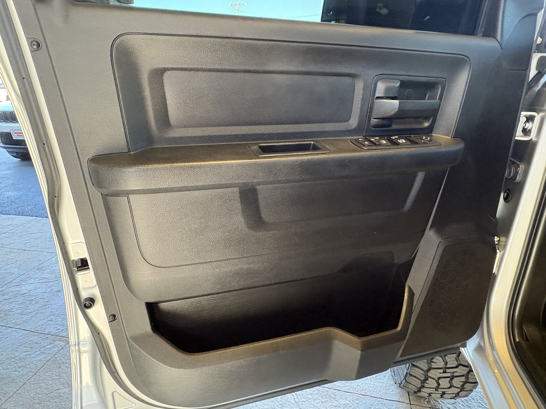 Used 2018 RAM 3500 Tradesman w/ Chrome Appearance Group AWD/4WD image 20