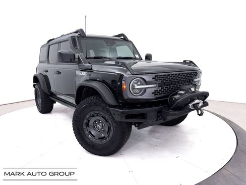 Used 2024 Ford Bronco Everglades AWD/4WD image 2