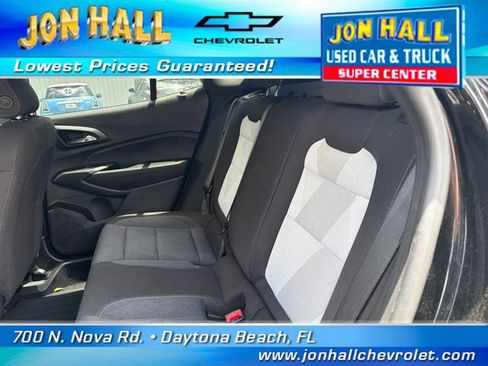 Used 2024 Chevrolet Trax RS w/ Driver Confidence Package FWD image 19