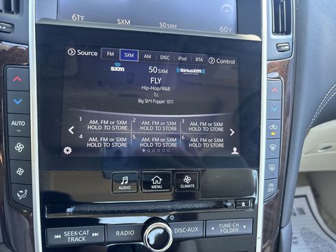 Used 2019 INFINITI Q50 Luxe w/ Essential Package (3.0T Luxe) AWD/4WD image 17
