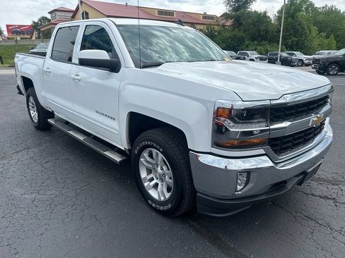 Used 2018 Chevrolet Silverado 1500 LT w/ All Star Edition AWD/4WD image 3