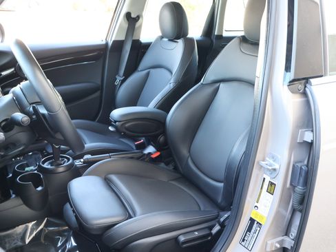 Used 2022 MINI Cooper S w/ Premium Package image 2