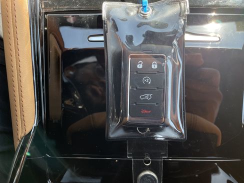 New 2025 Jeep Grand Cherokee L Summit w/ Advanced Protech Group IV image 45