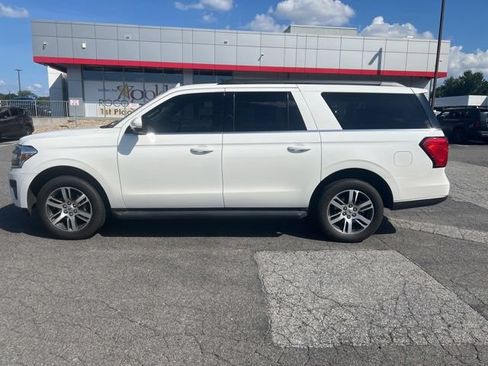 Used 2024 Ford Expedition Max XLT AWD/4WD image 5
