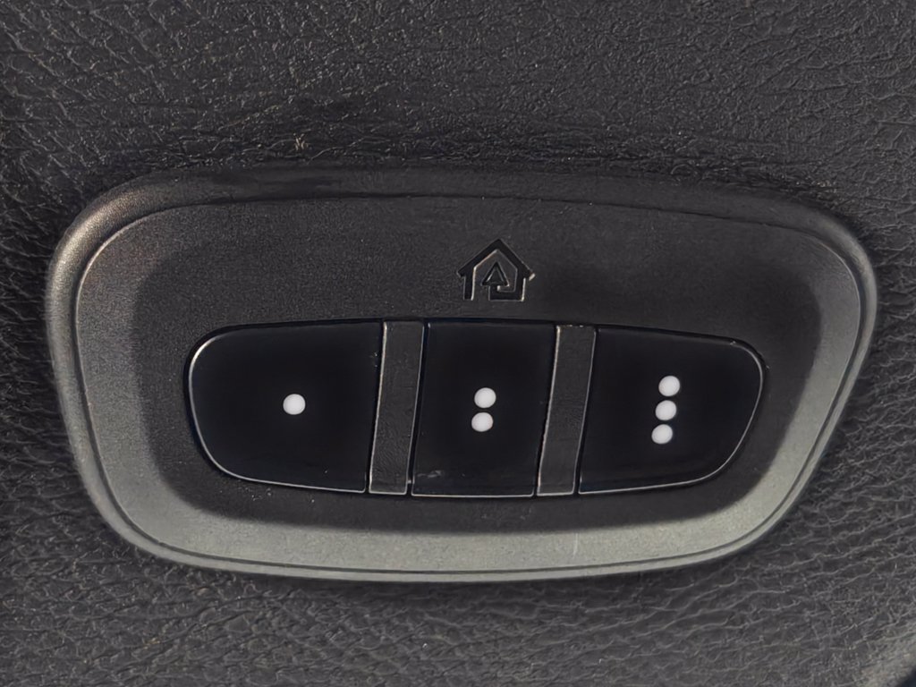 Used 2021 Jeep Wrangler Unlimited Sport AWD/4WD image 9