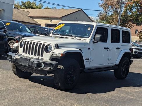 Used 2021 Jeep Wrangler Unlimited Sahara AWD/4WD image 6