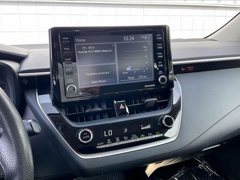 Used 2022 Toyota Corolla LE FWD image 37