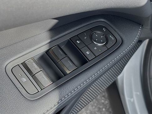 New 2026 Lexus RX 450h AWD image 24