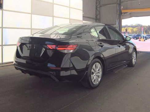 Certified 2024 Nissan Sentra S FWD image 4