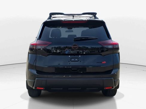Used 2025 Nissan Rogue SV image 6