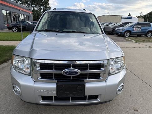 Used 2009 Ford Escape XLT AWD/4WD image 2