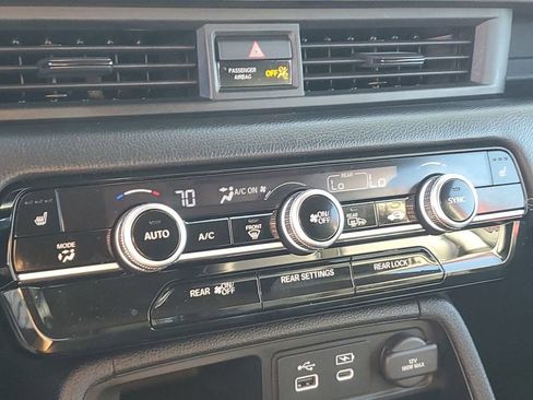 Used 2023 Honda Pilot EX-L image 30