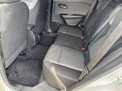 Used 2023 Nissan Rogue SV AWD/4WD image 13