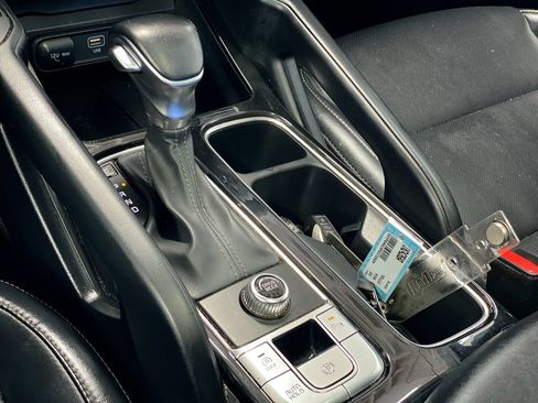 Certified 2023 Kia Telluride S w/ S Sunroof Package FWD image 25