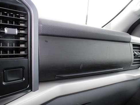 Used 2023 Ford F150 XLT image 13