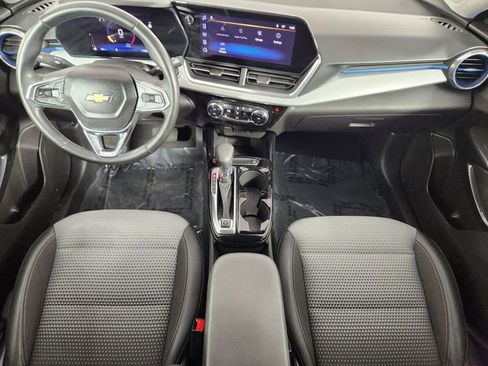 Certified 2024 Chevrolet Trax LT w/ Driver Confidence Package image 24