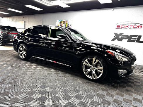 Used 2015 INFINITI Q70 L 3.7 w/ Deluxe Touring Package image 1