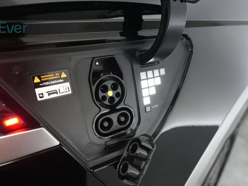 Used 2024 Hyundai Ioniq 5 Limited RWD image 10