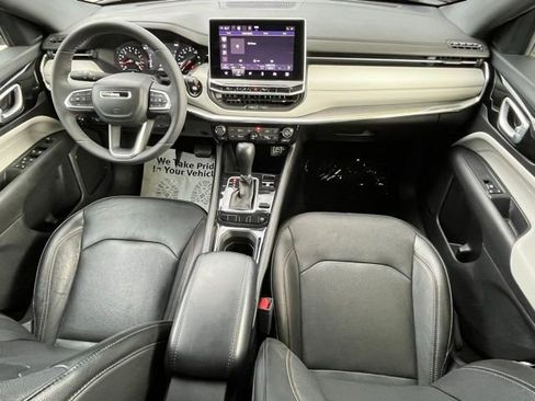 Used 2023 Jeep Compass Limited AWD/4WD image 29