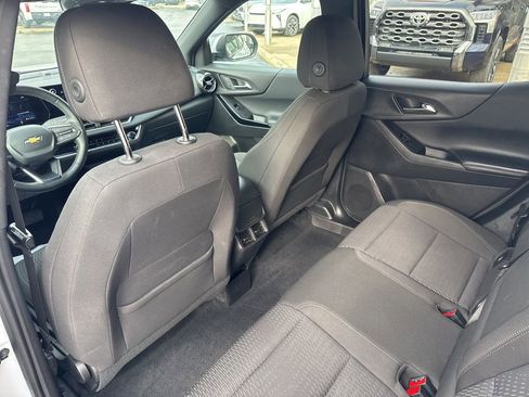 Used 2025 Chevrolet Equinox LT FWD image 18