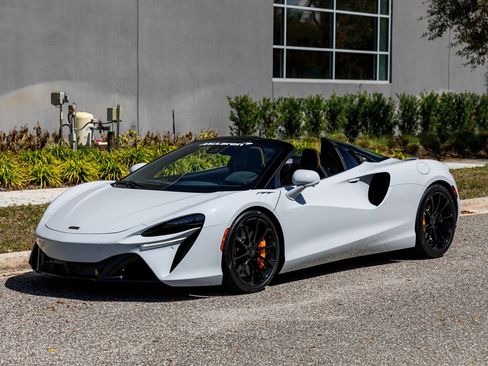 New 2025 McLaren Artura Spider image 17